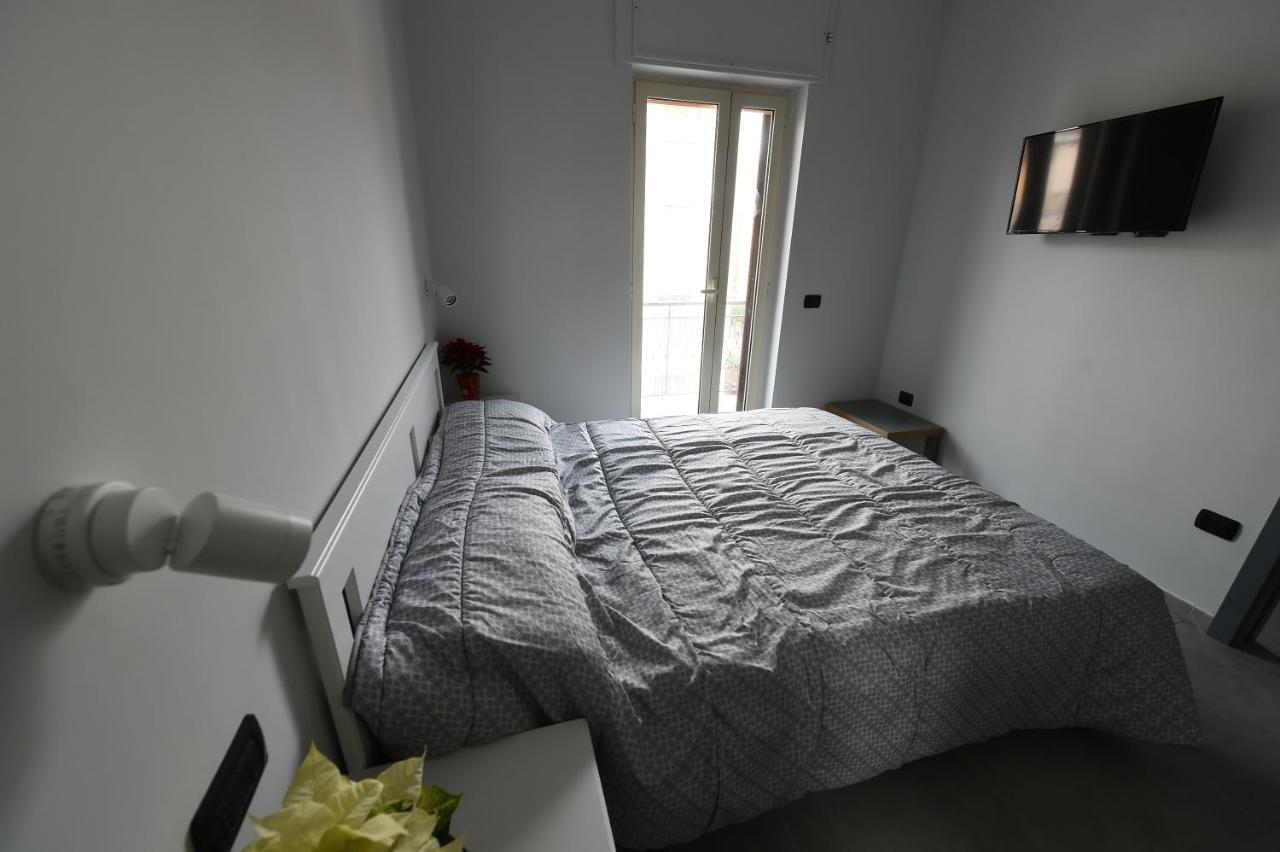 B&B Degli Aranci Pouzzoles Extérieur photo