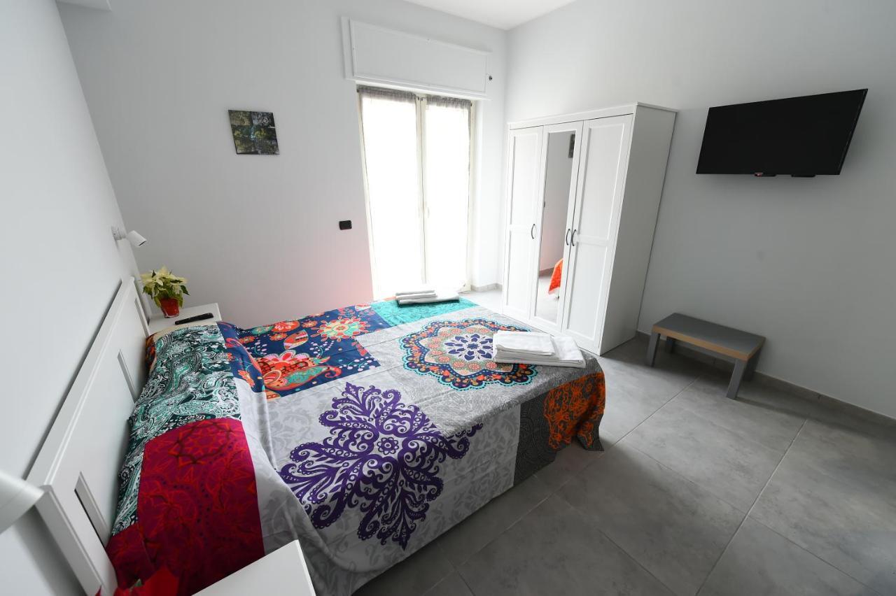 B&B Degli Aranci Pouzzoles Extérieur photo